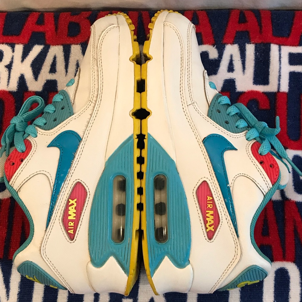 Women's Nike Airmax Sneakers